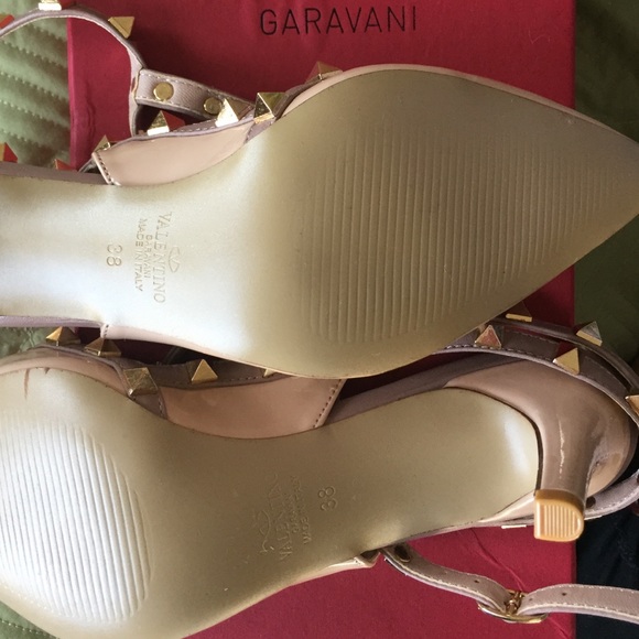 REDUCED!!!!Beautiful nude heels. - Picture 3 of 4